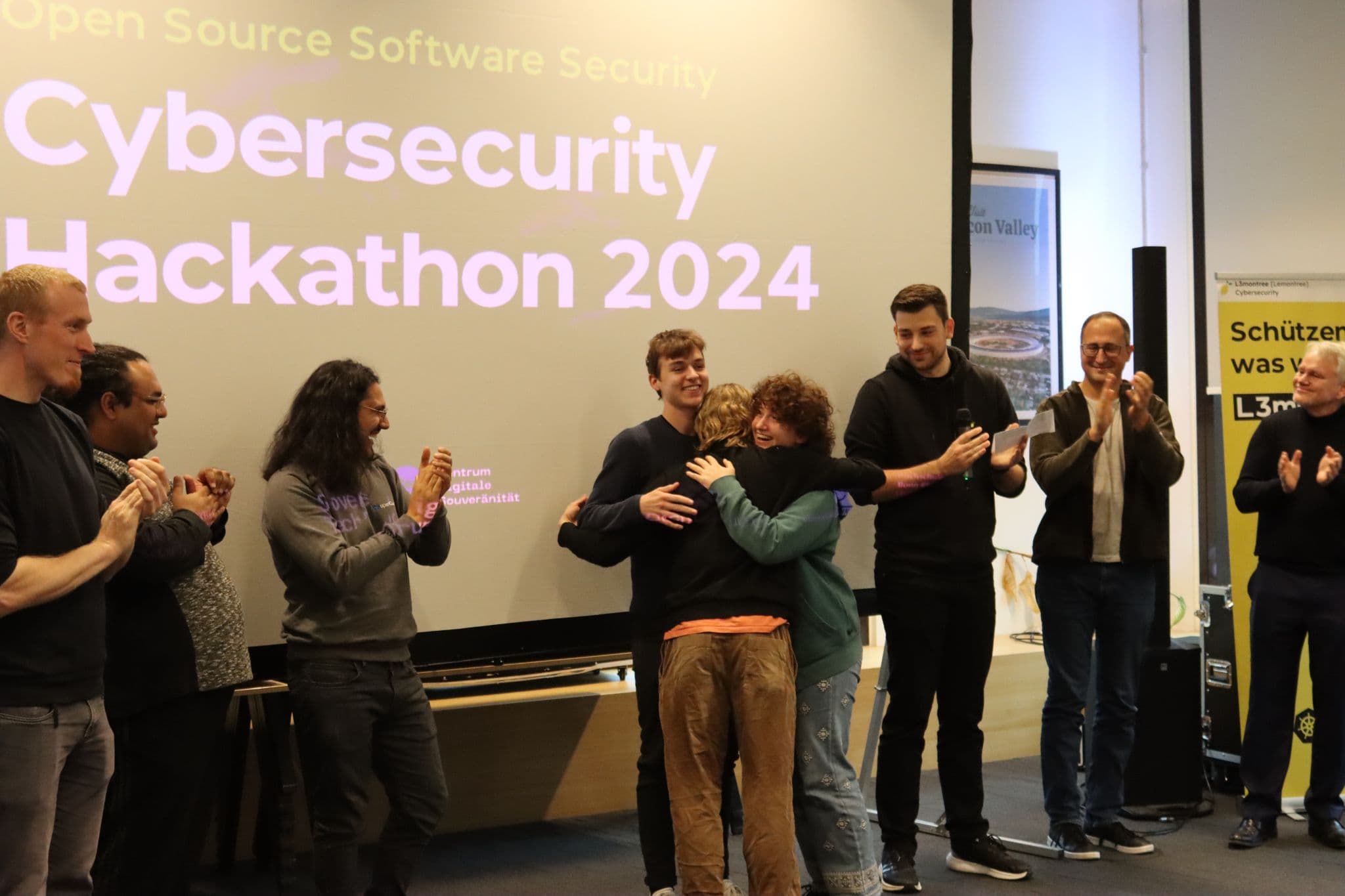 Gewinnerteam des Cybersecurity Hackathons 2024